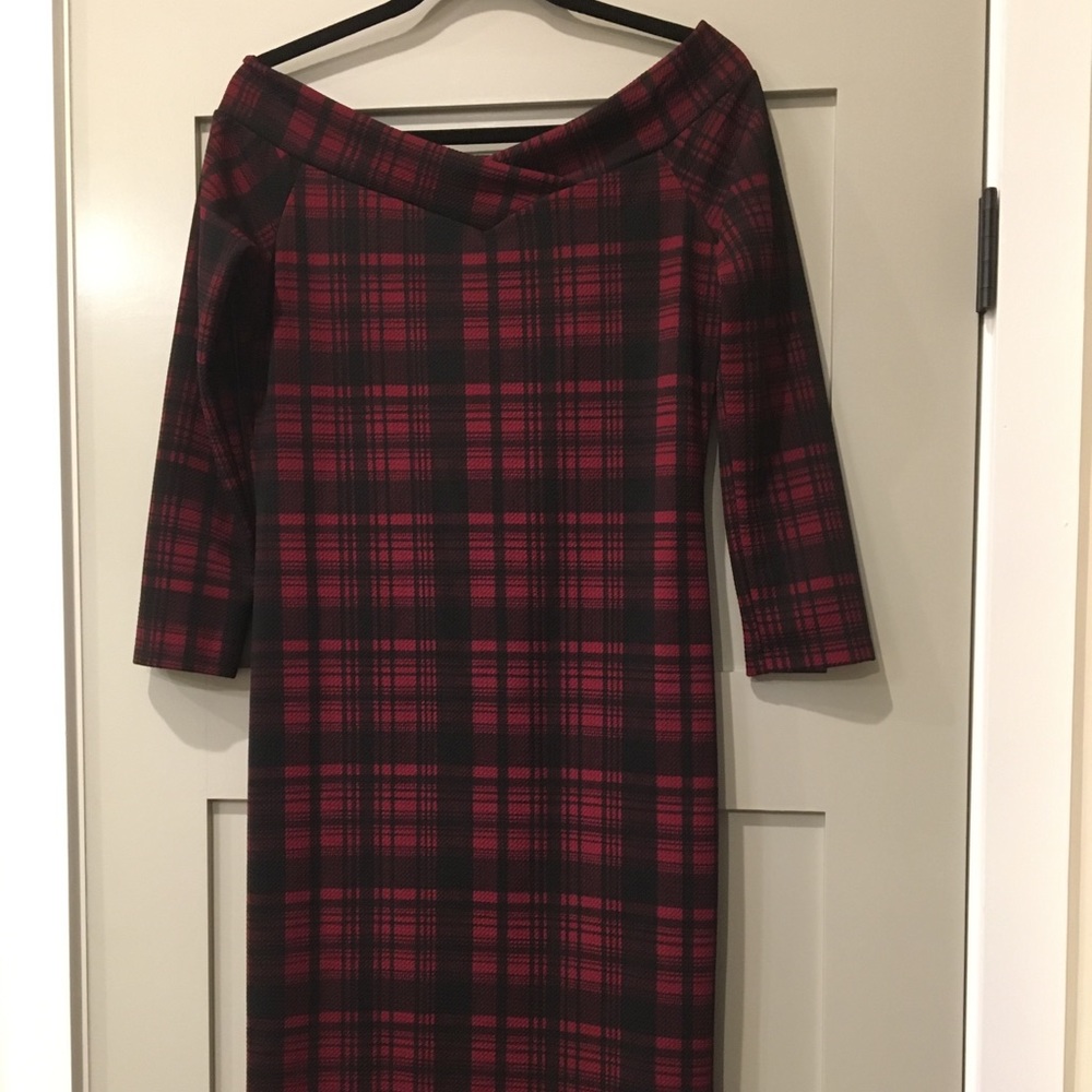 Vintage plaid. Off shoulder pencil dress.